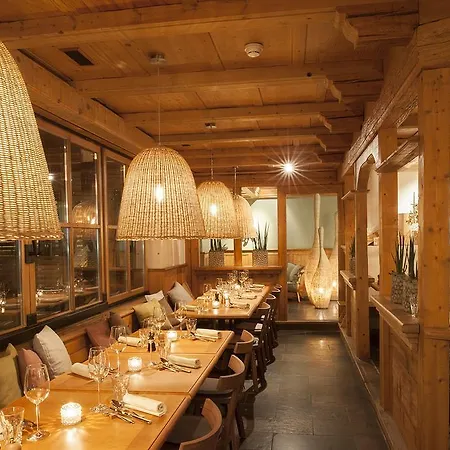 Hotel Italian Lifestyle & Osteria Chartreuse 3*