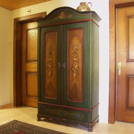 Italian Lifestyle & Osteria Chartreuse