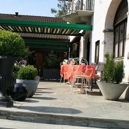 فندق Italian Lifestyle & Osteria Chartreuse هلترفنغن