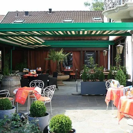 Hotell Italian Lifestyle & Osteria Chartreuse