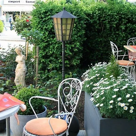 Italian Lifestyle & Osteria Chartreuse Thun