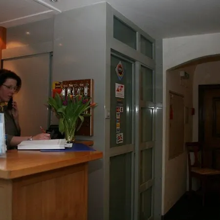 Italian Lifestyle & Osteria Chartreuse Hotell