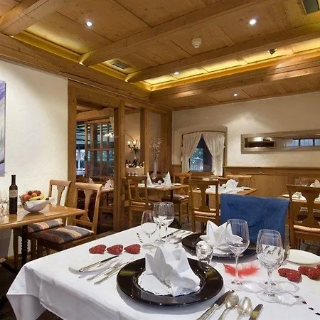 Italian Lifestyle & Osteria Chartreuse Hotel Hilterfingen