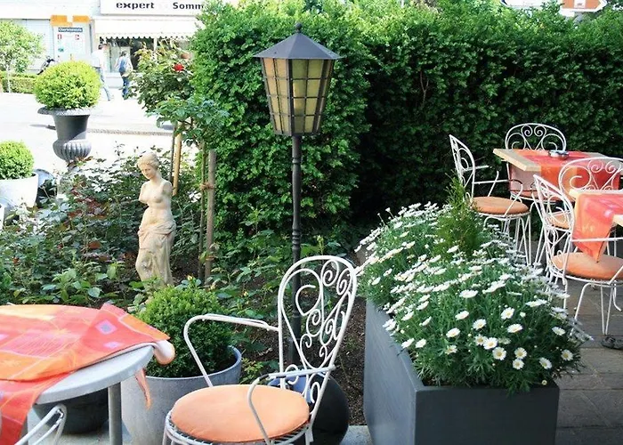 Italian Lifestyle & Osteria Chartreuse Hilterfingen