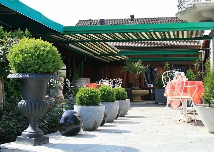 Italian Lifestyle & Osteria Chartreuse 3*