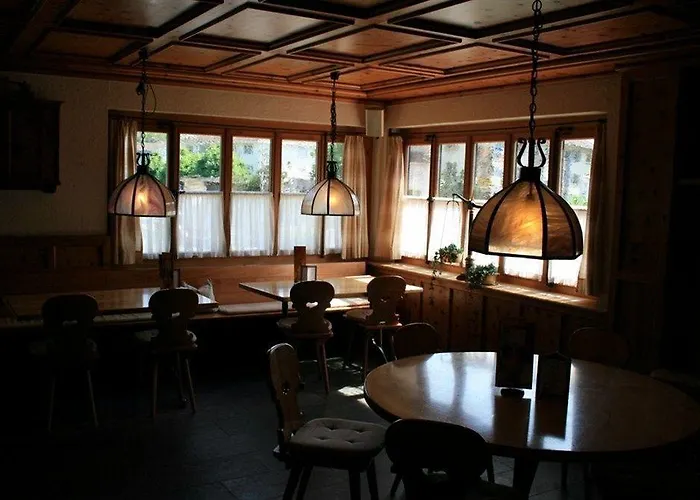 Italian Lifestyle & Osteria Chartreuse 3*