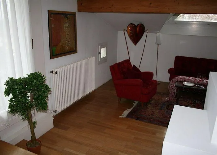 Italian Lifestyle & Osteria Chartreuse Hotel 3*