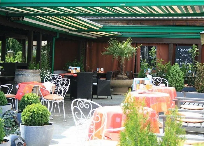 Italian Lifestyle & Osteria Chartreuse 3* Hilterfingen