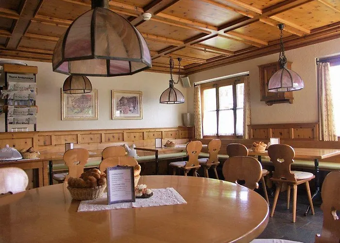 Hotel Italian Lifestyle & Osteria Chartreuse