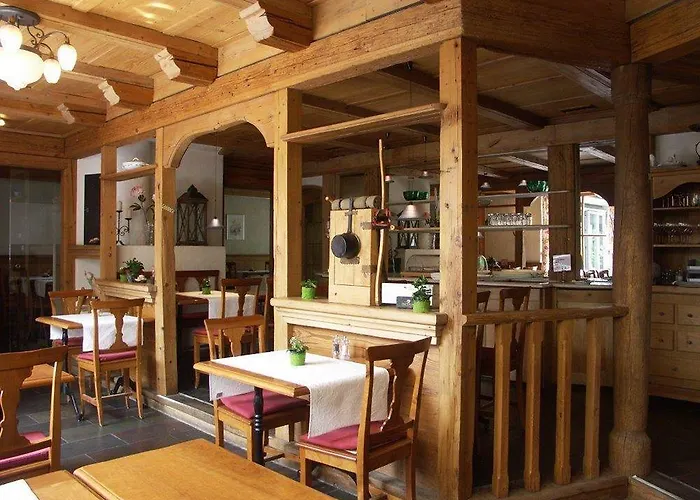 Italian Lifestyle & Osteria Chartreuse Hilterfingen