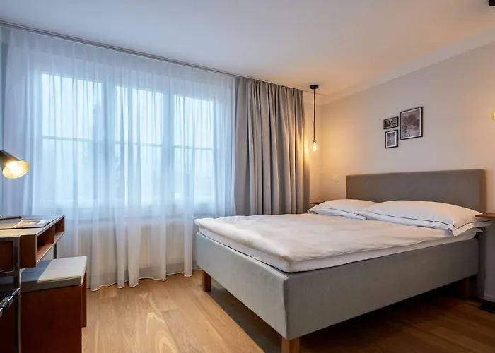 Italian Lifestyle & Osteria Chartreuse 3*