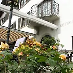 Italian Lifestyle & Osteria Chartreuse Hotel