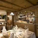 Italian Lifestyle & Osteria Chartreuse Hotel Hilterfingen