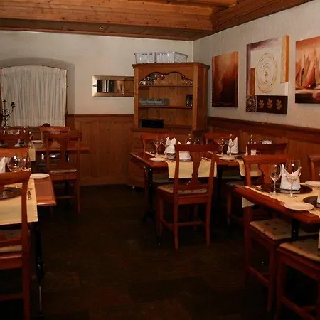 Italian Lifestyle & Osteria Chartreuse 3*