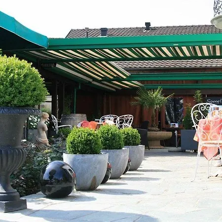 Italian Lifestyle & Osteria Chartreuse 3*