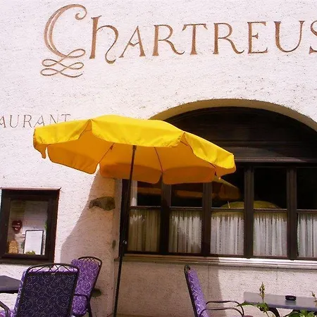 Italian Lifestyle & Osteria Chartreuse מלון 3*